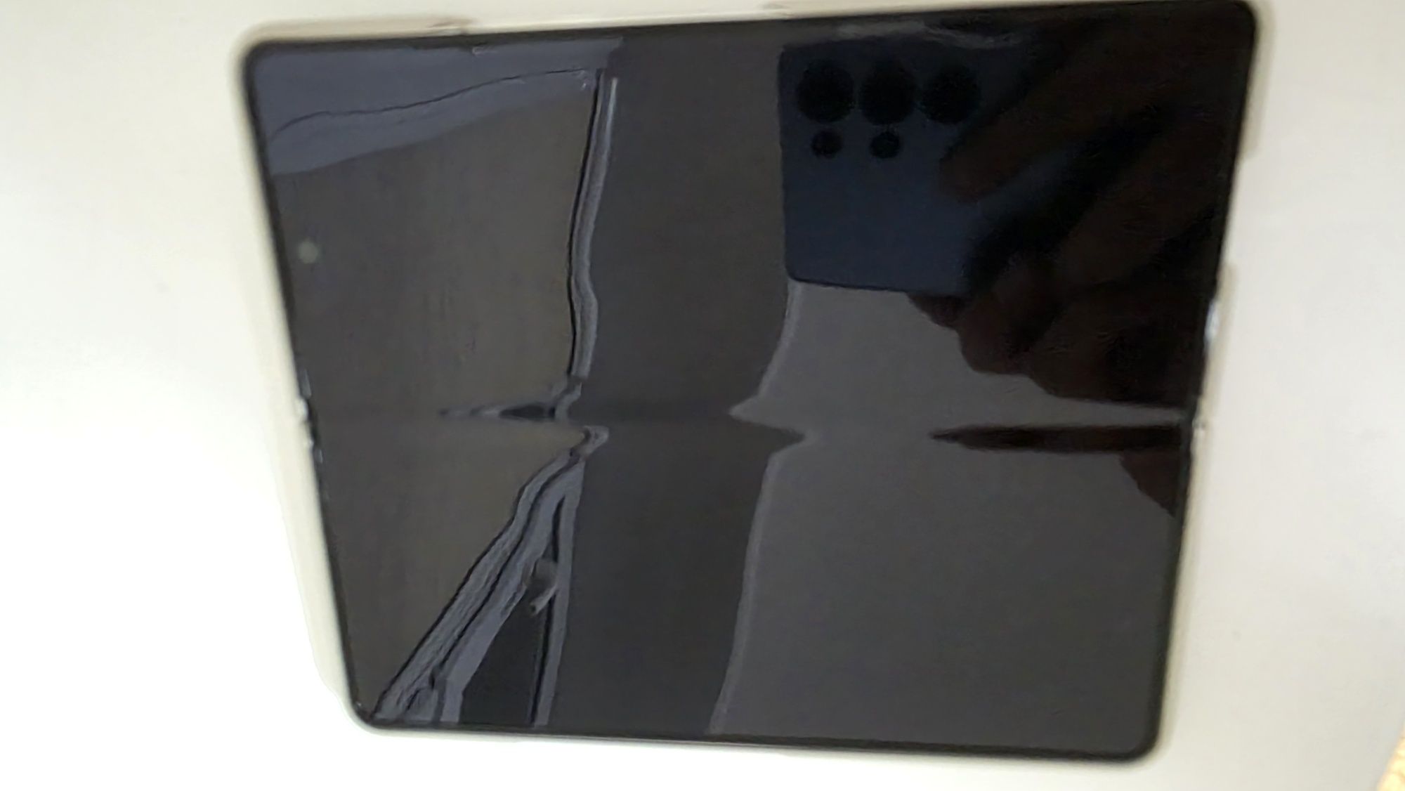 Galaxy Z Fold5 в отличном состоянии