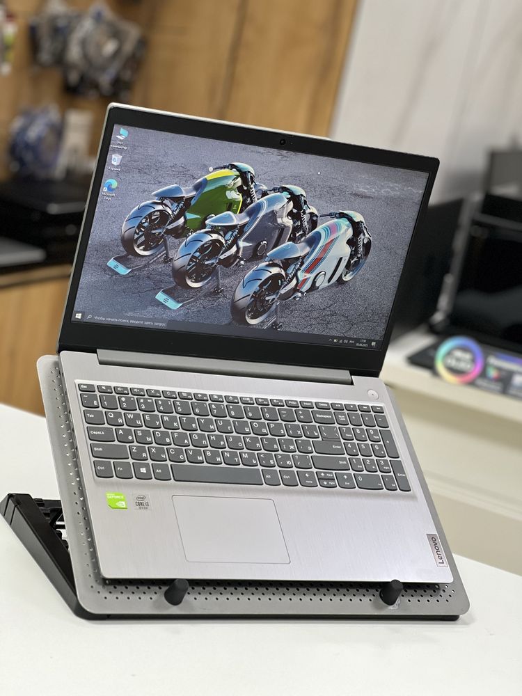 Lenovo IdeaPad | Intel Core i3-10110U | ОЗУ 12Gb | SSD 256Gb