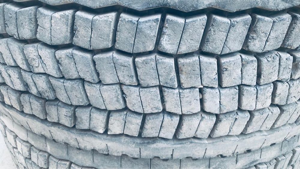 Бу Болоны в идеальном состоянии 315/80R22,5