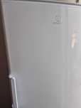 Продам морозильник indesit
