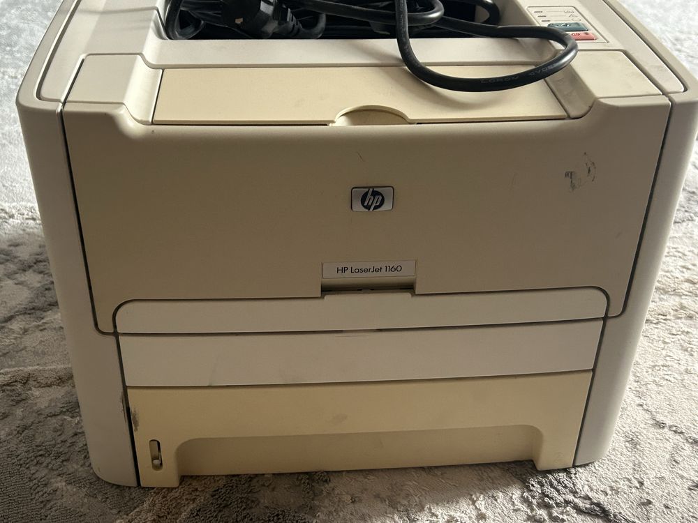 продам работающий принтер hp Laserjet 1160