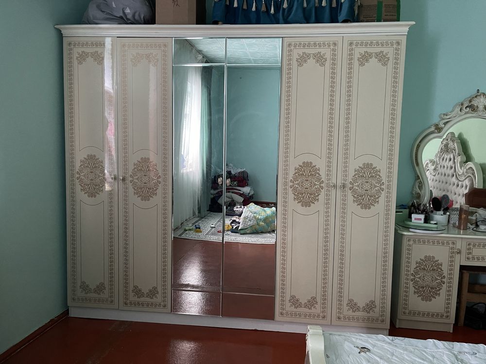 Спальный гарнитур КОРОЛЕВСКИЙ срочно сатылады, келісім бар