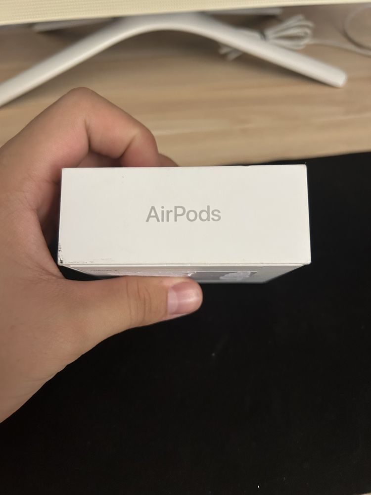 AirPods 4 оригинал новый