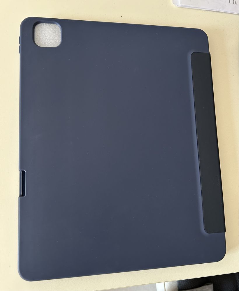 Продам чехол на ipad pro 12,9