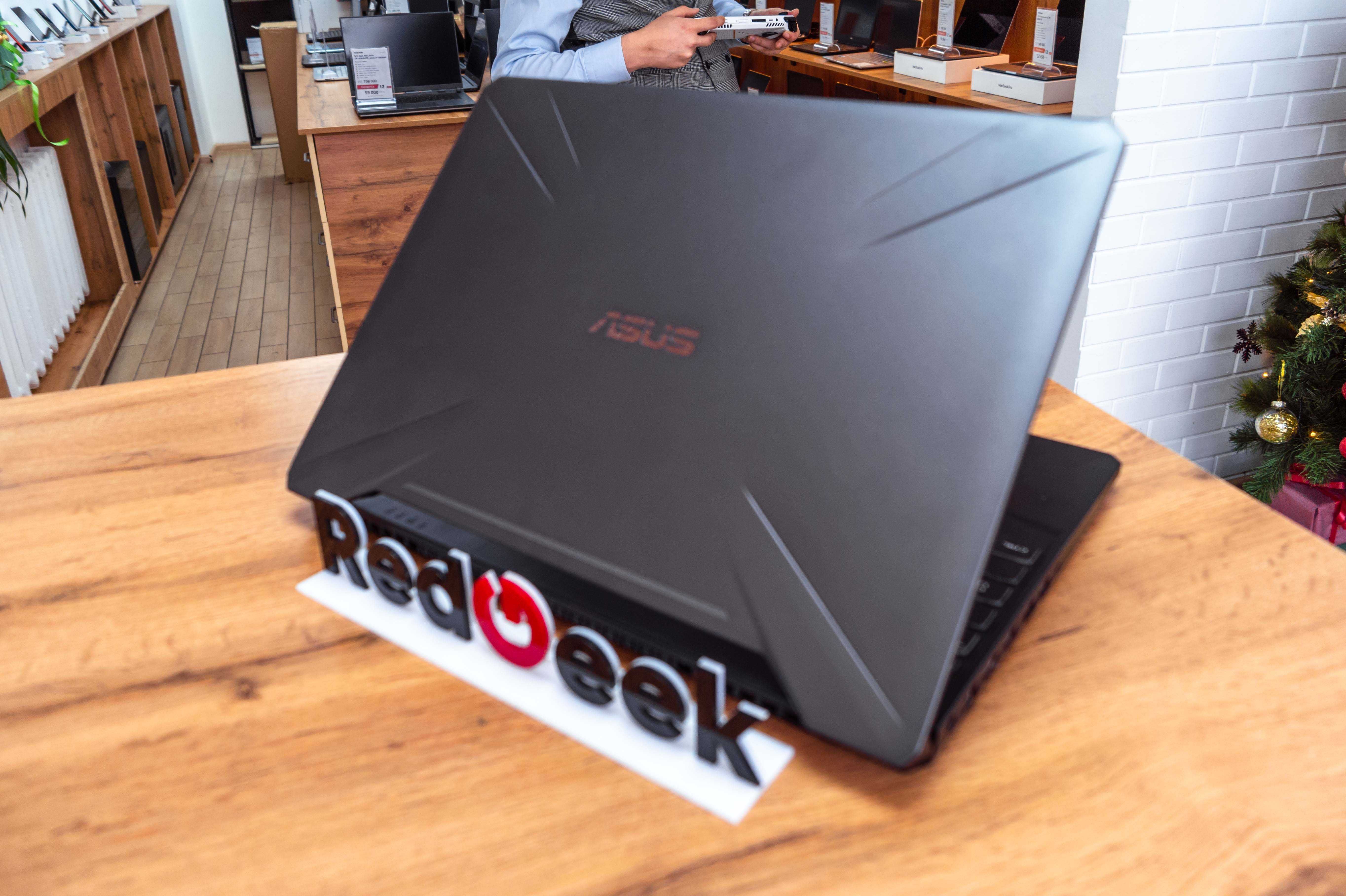 Asus FX505DT|Ryzen 5 3550H|GeForce GTX 1650|SSD 512/8 GB| Red Geek