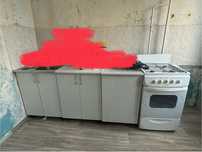 Продам кухонный гарнитур с раковиной и краном, все в отличном состояни