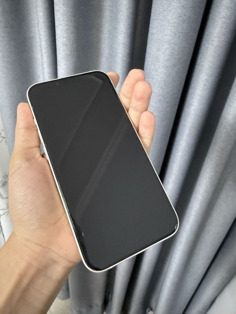 IPhone 14 128гб белый