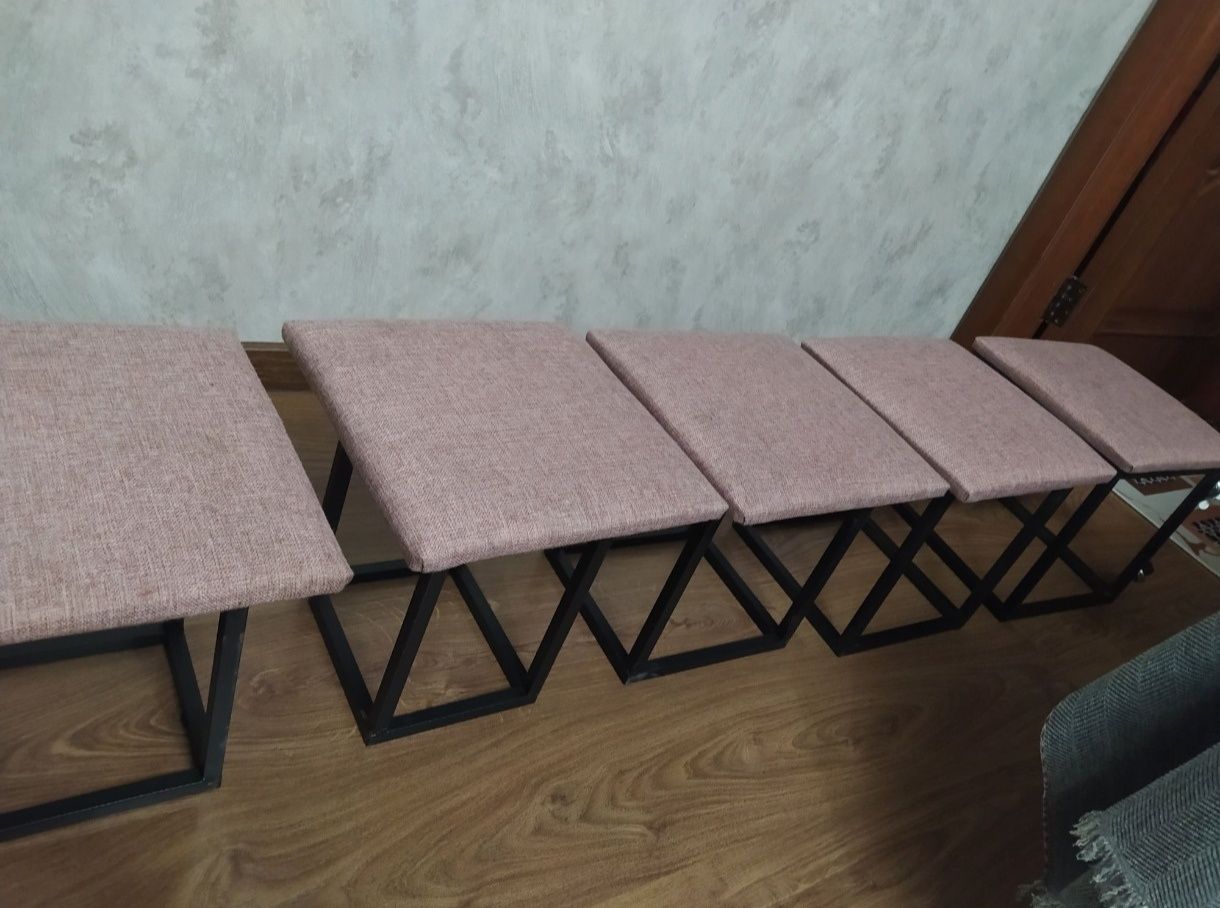Пуфик трансформер (5табуретов внутри)