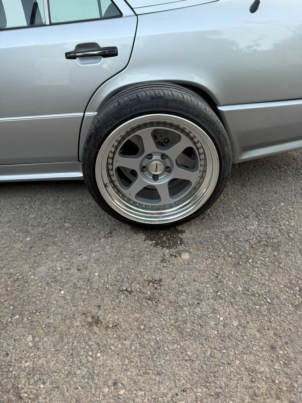 Колесо на Mercedes w124