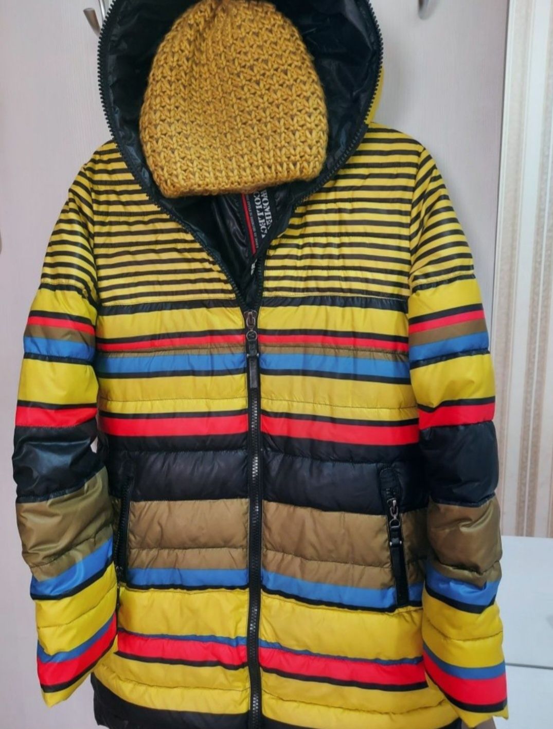 Продам  куртку пуховик