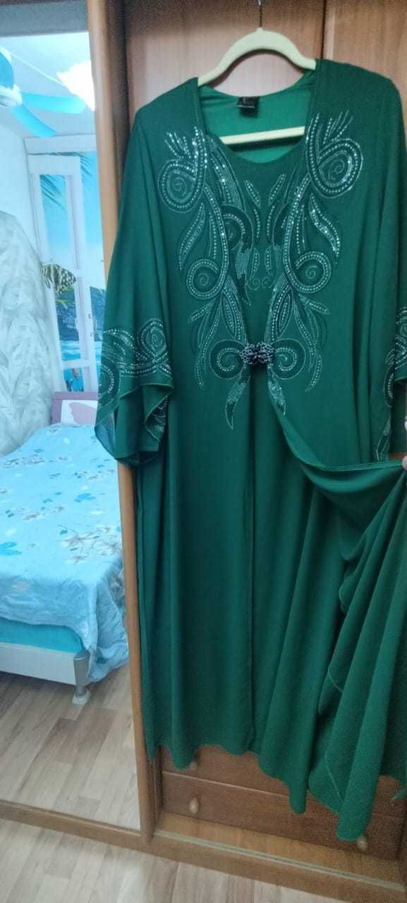 Продам нарядное платье