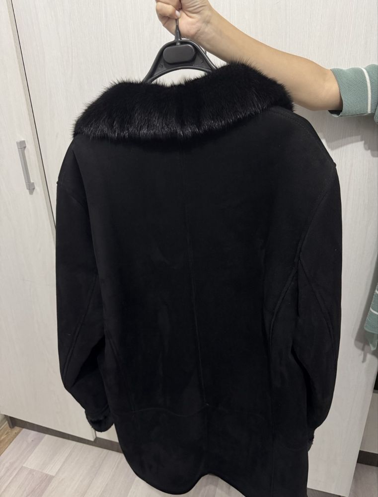Продаю мужскую дубленку
