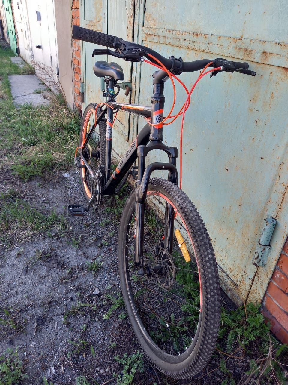 Спортивный скоростной велосипед