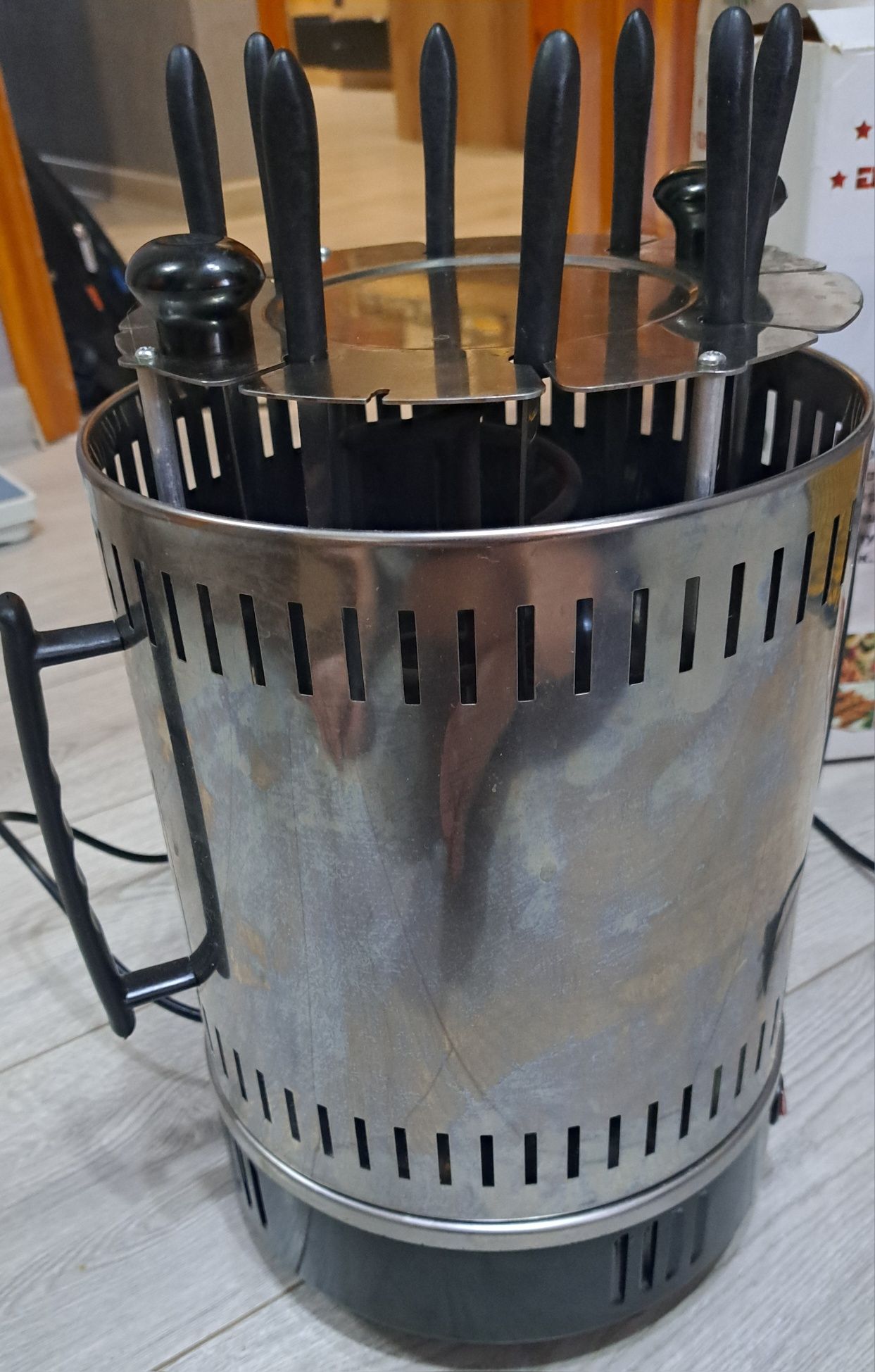Электрошашлычница
