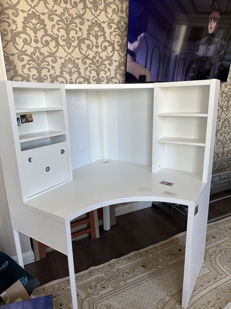 Ikea Продам угловой стол