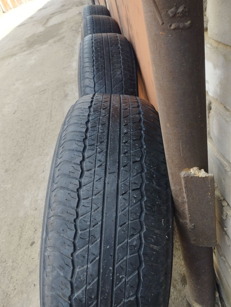 Резина 265/65R17 4 шт.
