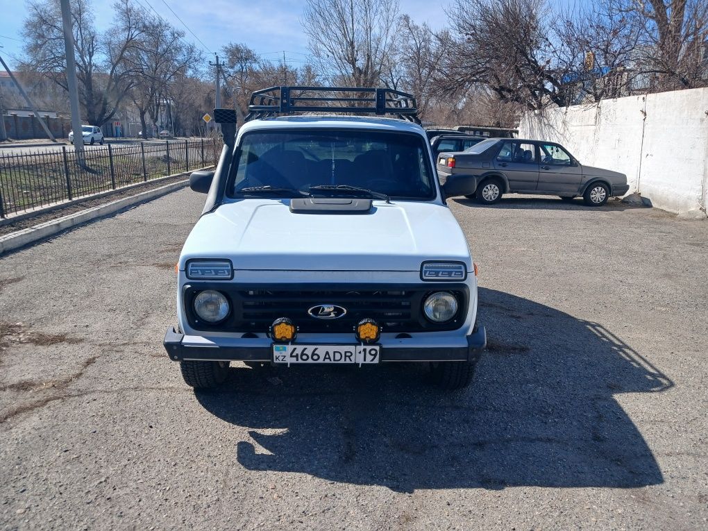Продам авто Нива