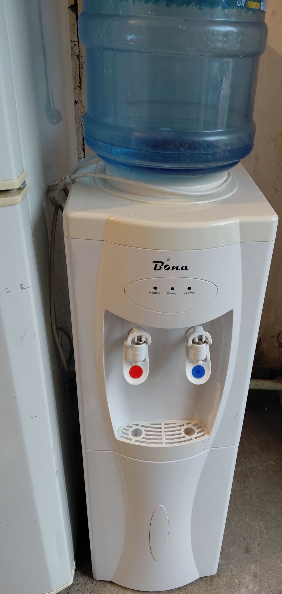 Продам кулер для воды