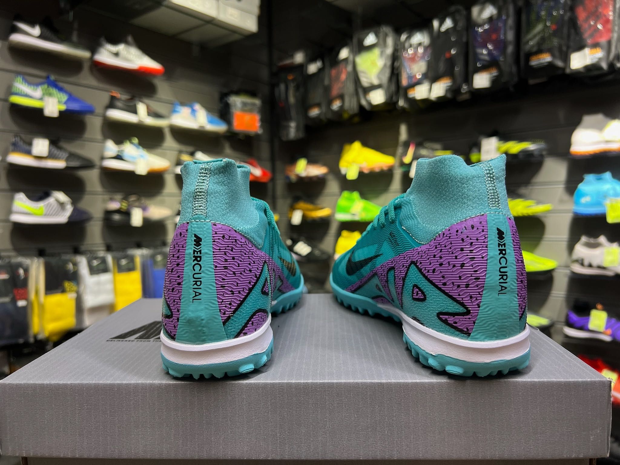Бутсы сороконожки Nike Mercurial Air Zoom Superfly в Алматы