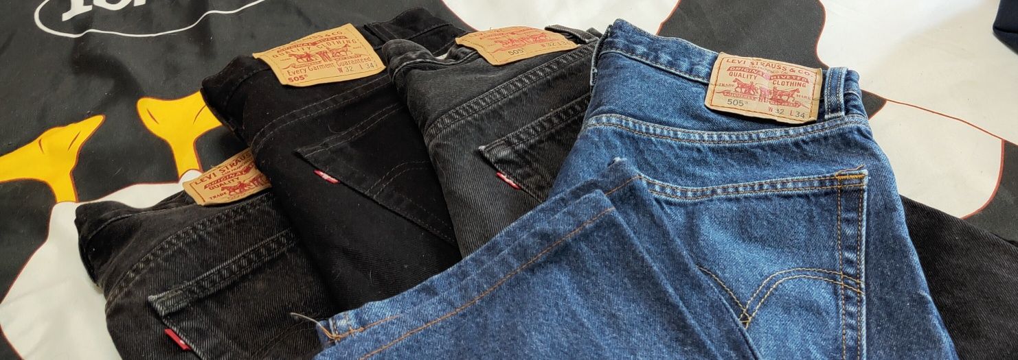 Продам джинсы мужские levi's 4 штуки