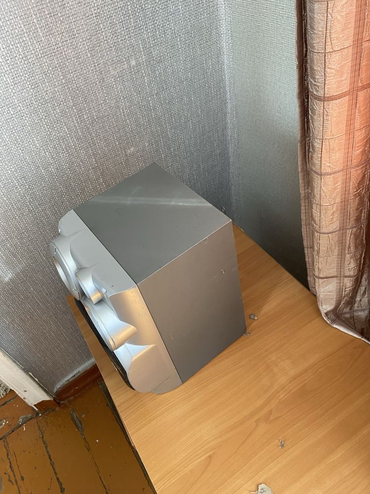 Отдам за 5к срочно колонка JVC