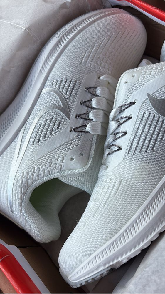 Nike air zoom беговые