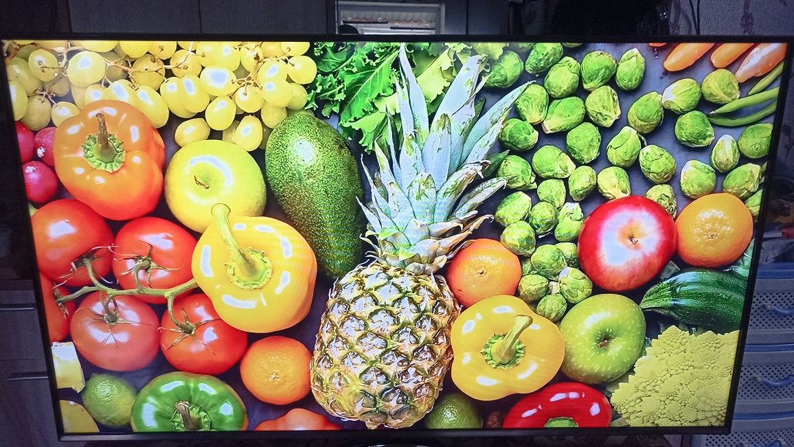 Samsung ue48J5500au. 123см..
