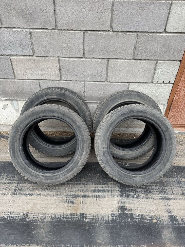Продам шины Nokian Hakkpeliitta 5