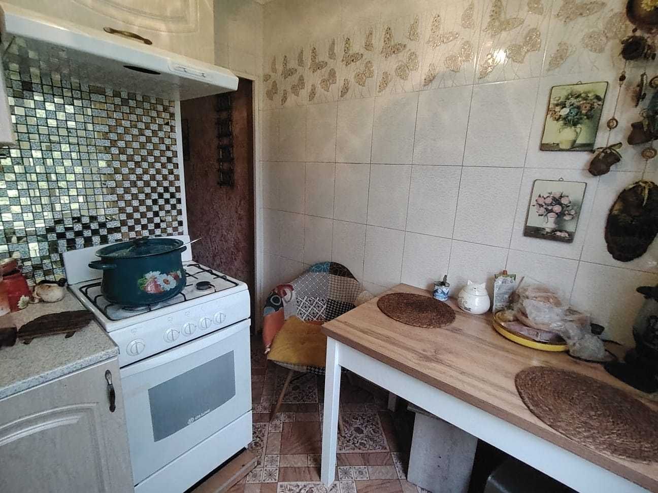 Продам очень хорошую 2х комн квартиру на 2 мкр. по пр.Металлургов