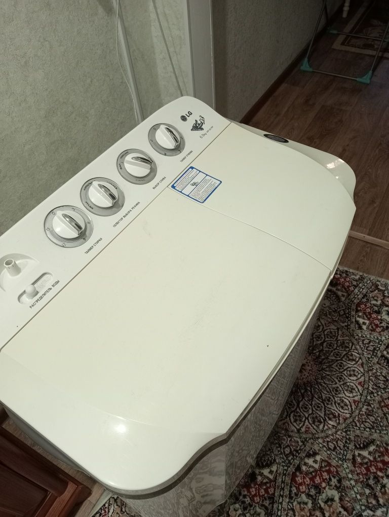Продам стиральную машину полу-автомат