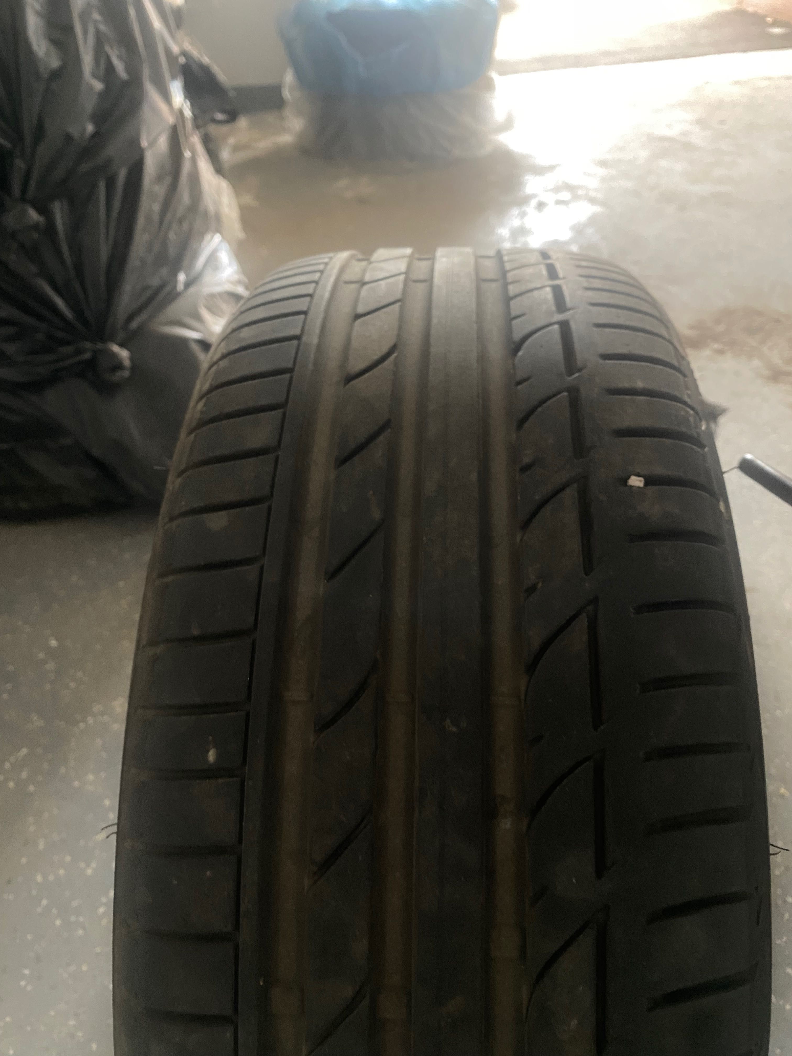 Летние шины 245/40/r20 передние, 275/35/r20 задние