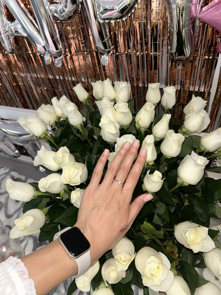 Продам часы Apple Watch SE 2 СРОЧНО!