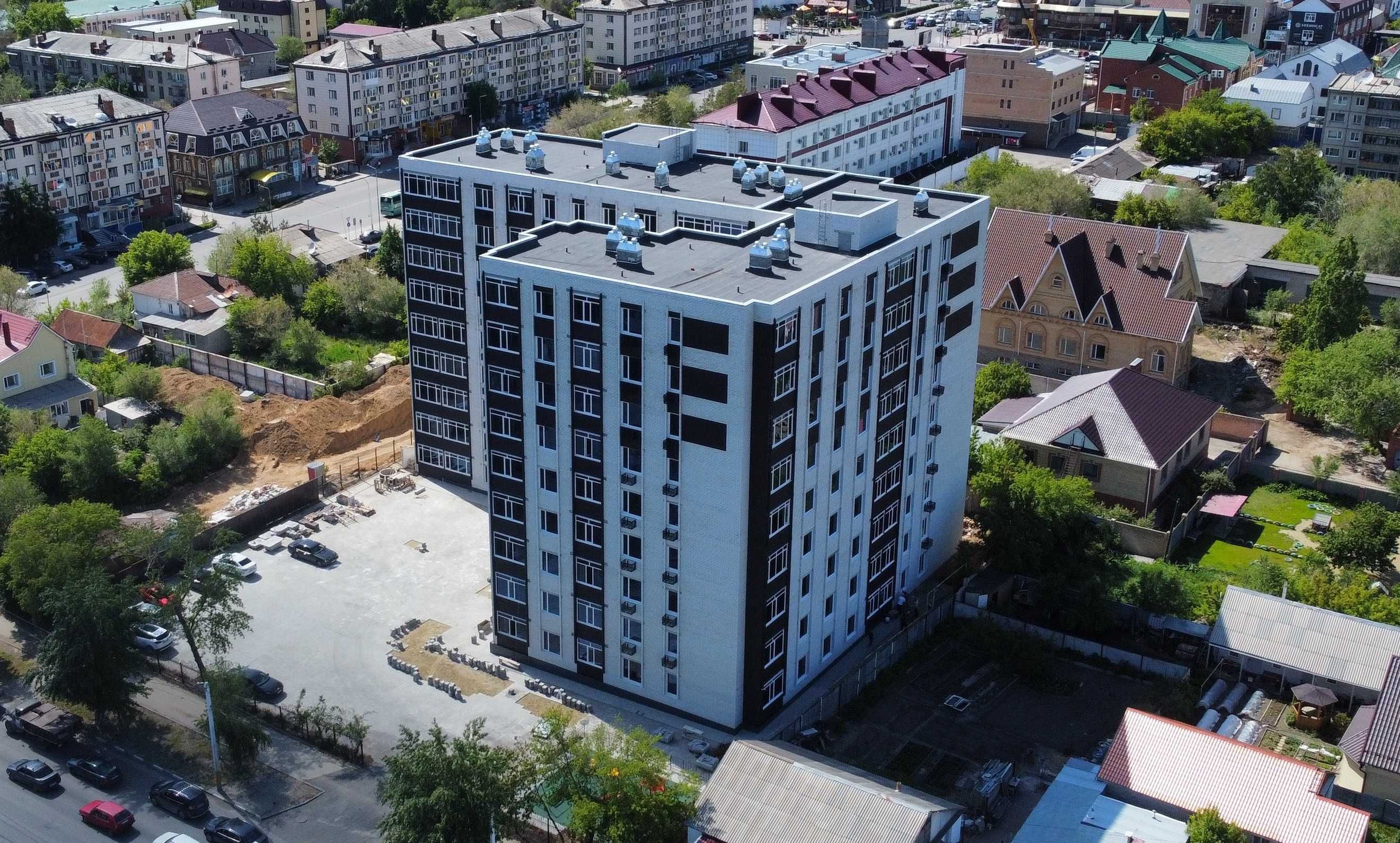 Продаю отличную просторную светлую 3-к квартиру в центре, вид на реку