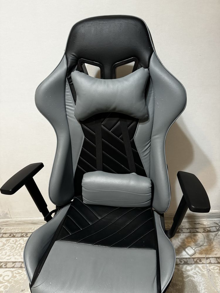 Срочно продам игровой стул