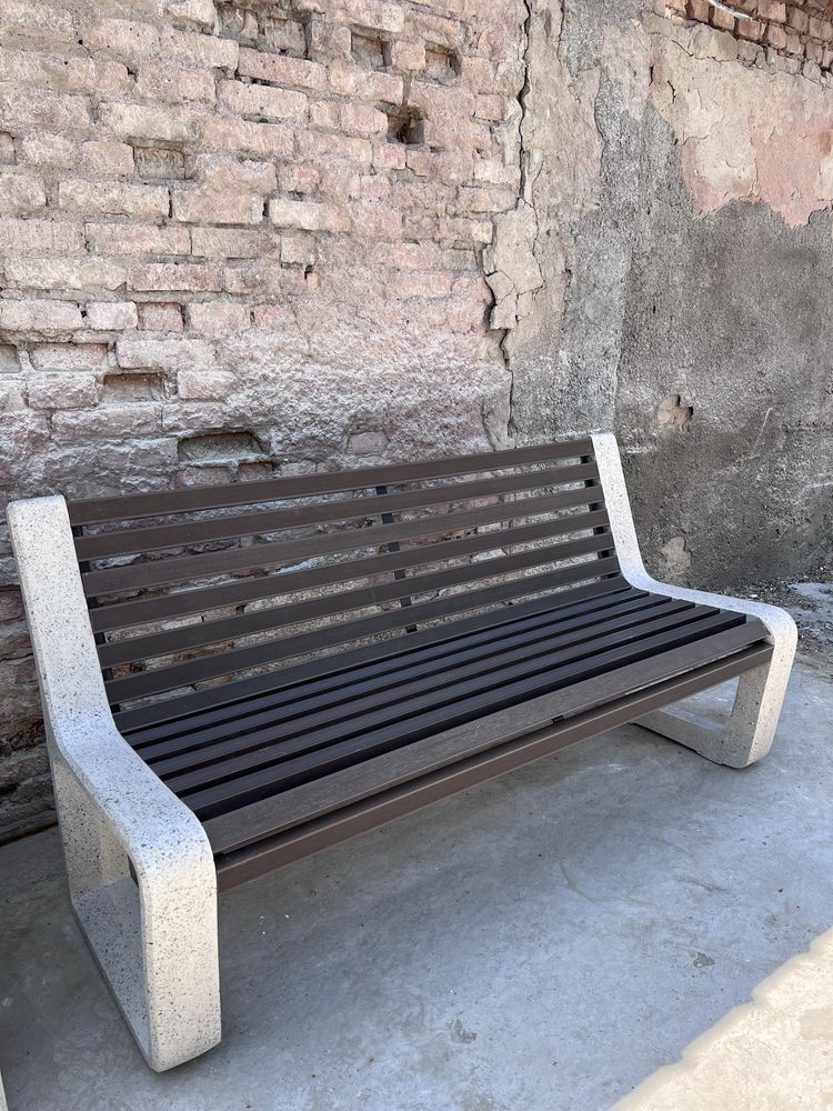 Прочные скамейки из композитного камня Мрамора Скамейки из мрамора