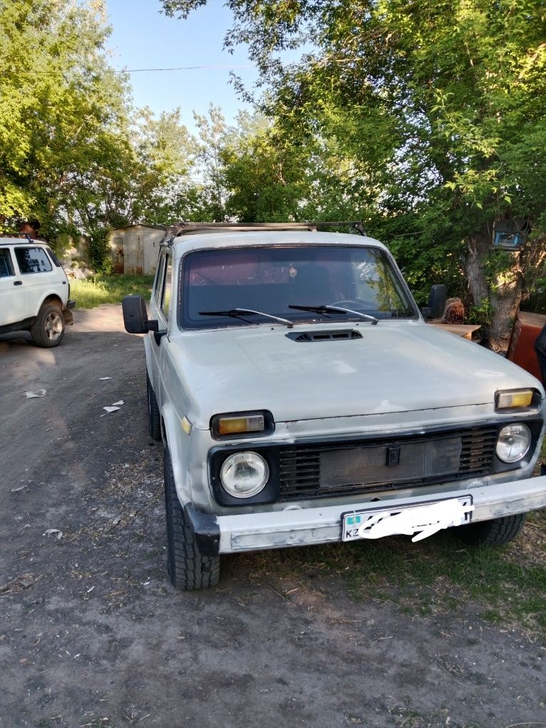 Продам автомобиль ВАЗ 2121 Нива