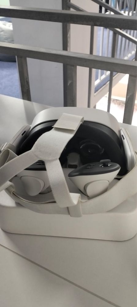 Очки виртуальной реальности Meta Quest 3S 128 Gb