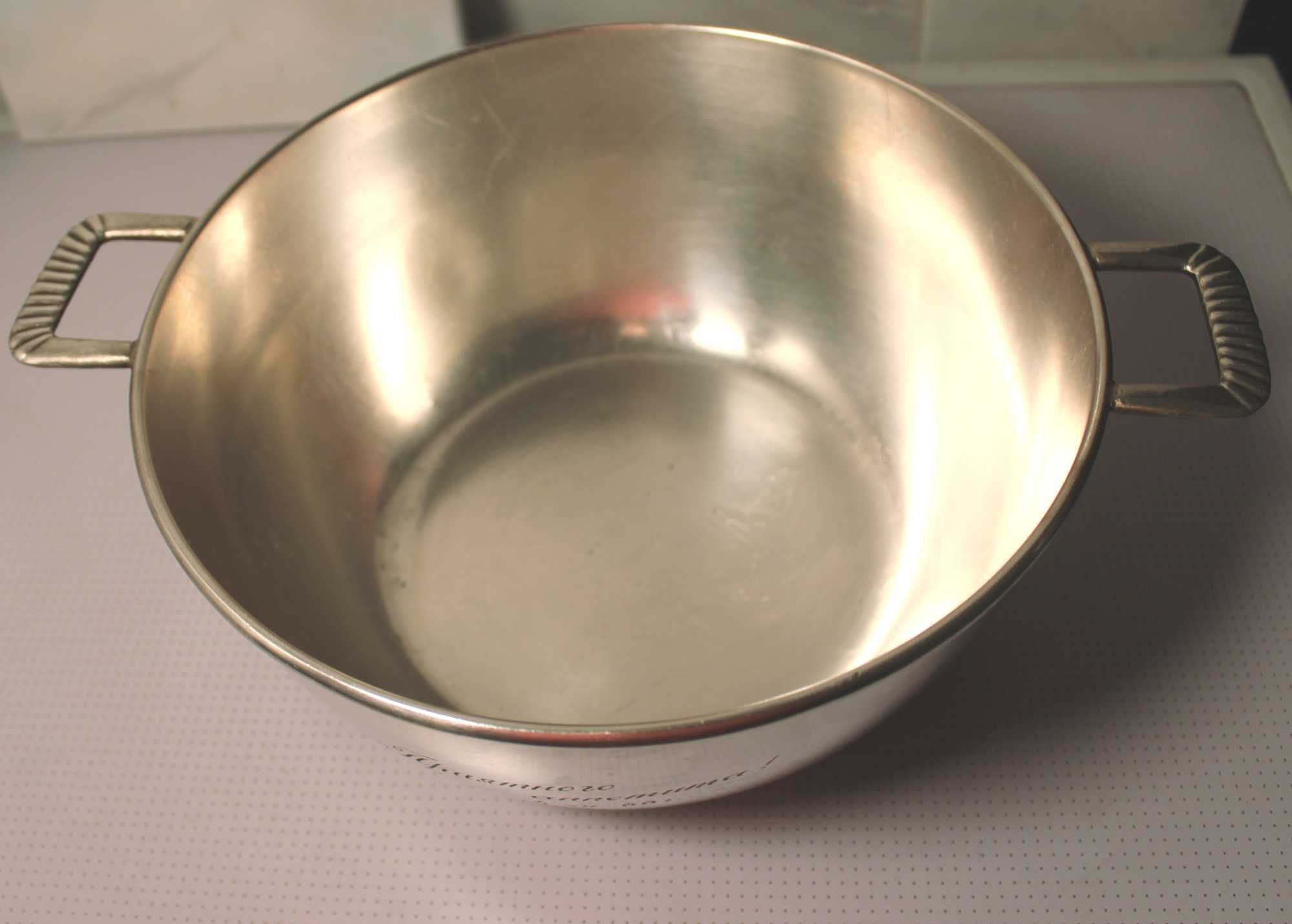 Супница с крышкой мельхиоровая советская