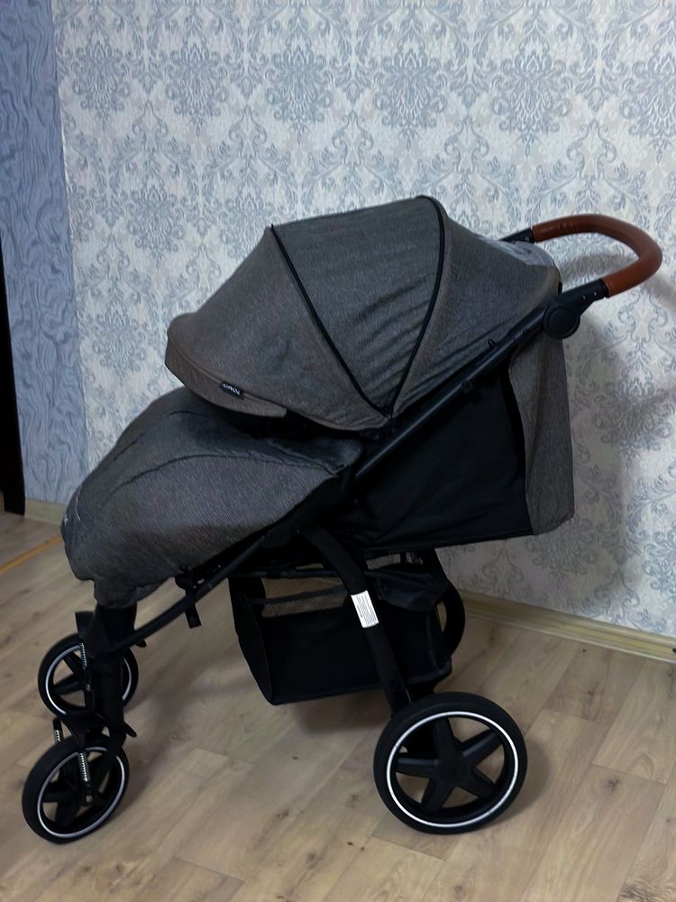 Продам детскую коляску