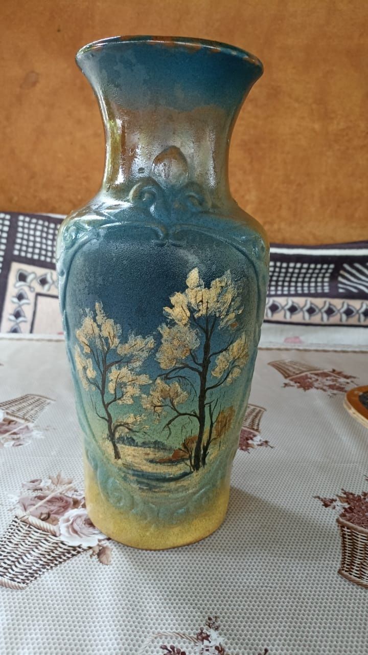 Продам вазу 1980год