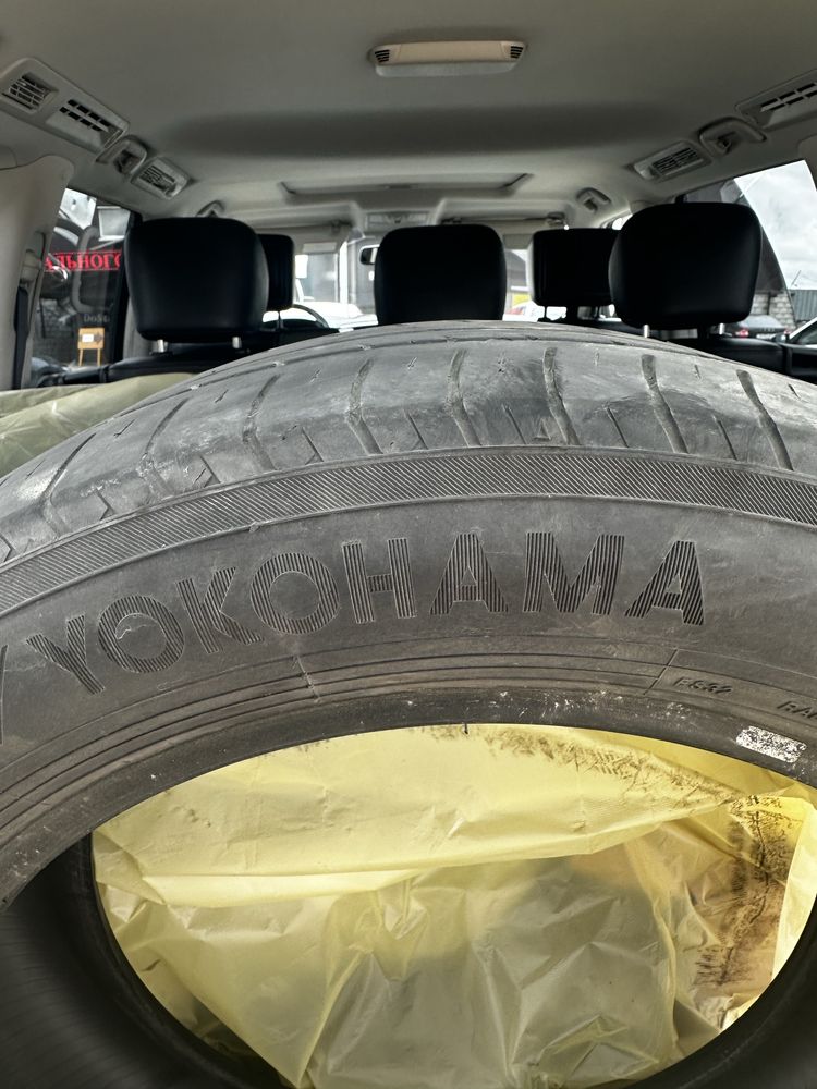 215 55 r17 Yokohama летняя