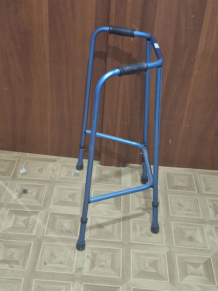 Ходунок для взрослых