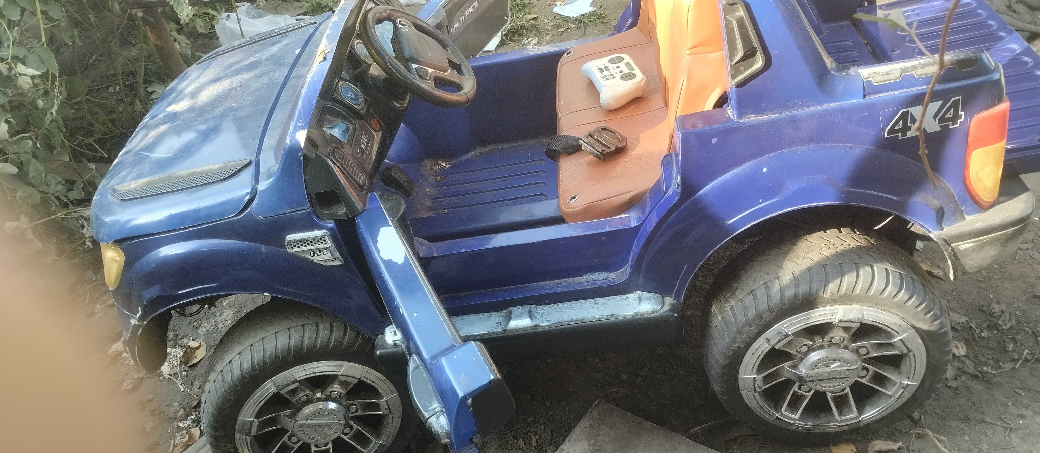 Продам Электромобиль джип