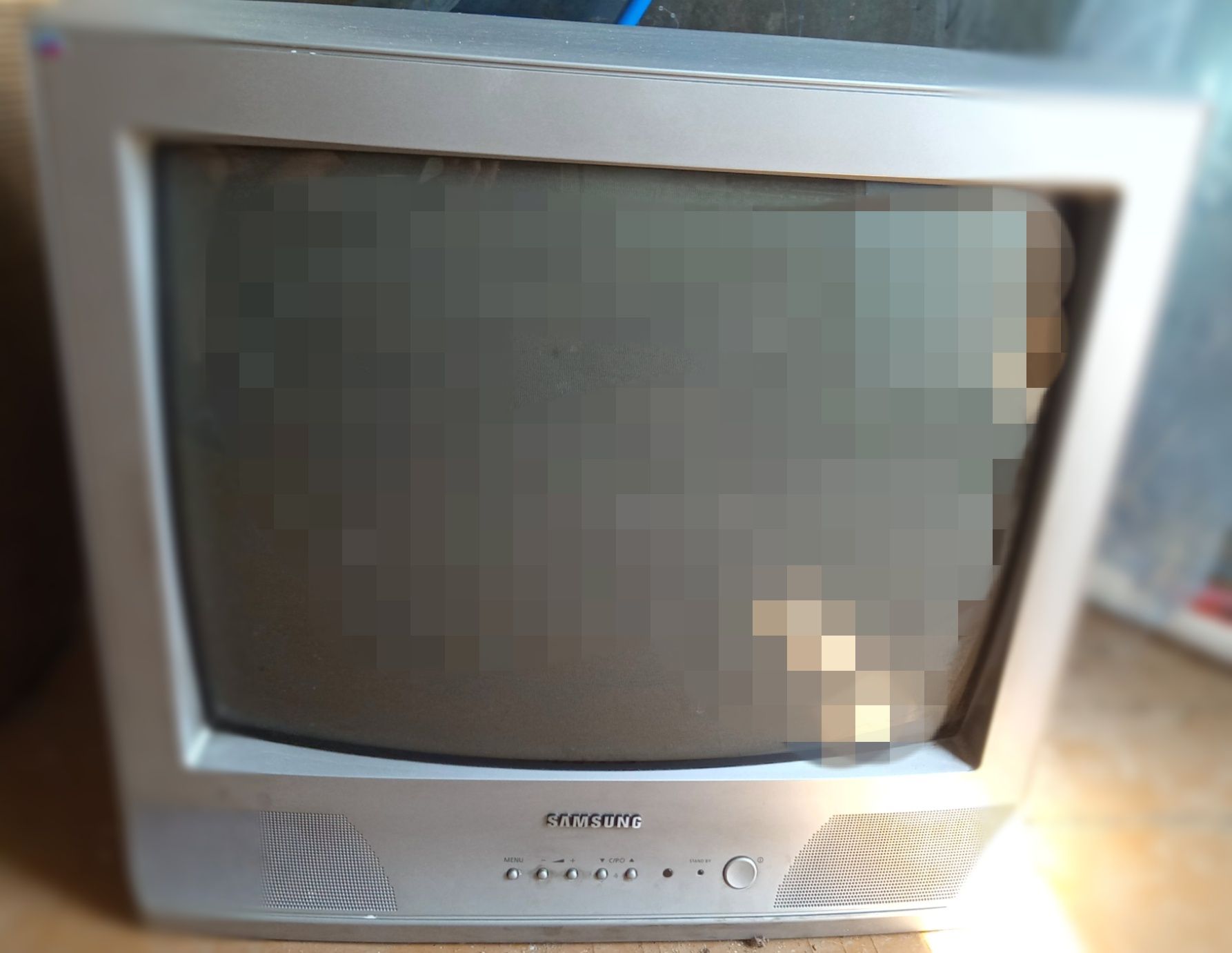 Продам телевизор