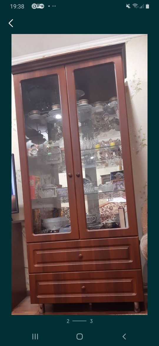 Продам шкафы для посуды и одежды
