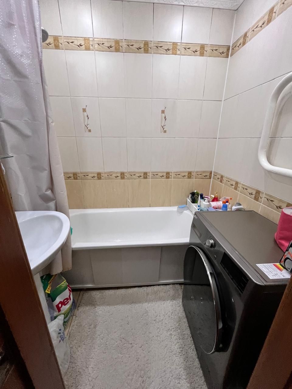 Продам отличную 3 ком квартиру,ленинградку,в районе 8 школы