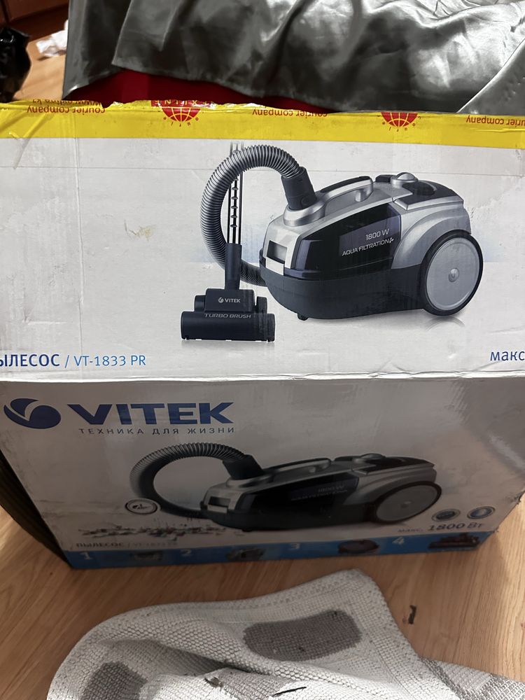 Пылесос Vitek VT-1833 PR