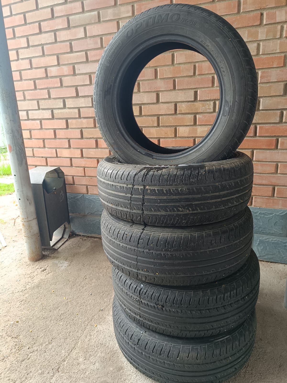 Продам летние шины 5 штук, R17