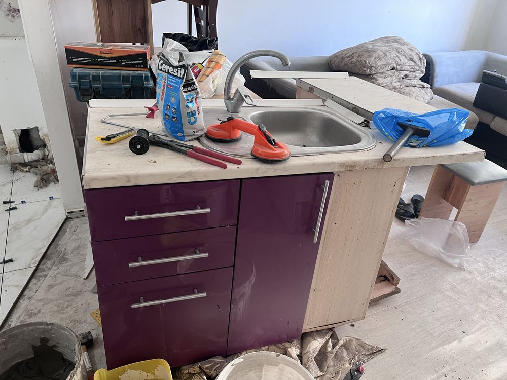 Срочно продам кух гарнитуру бу