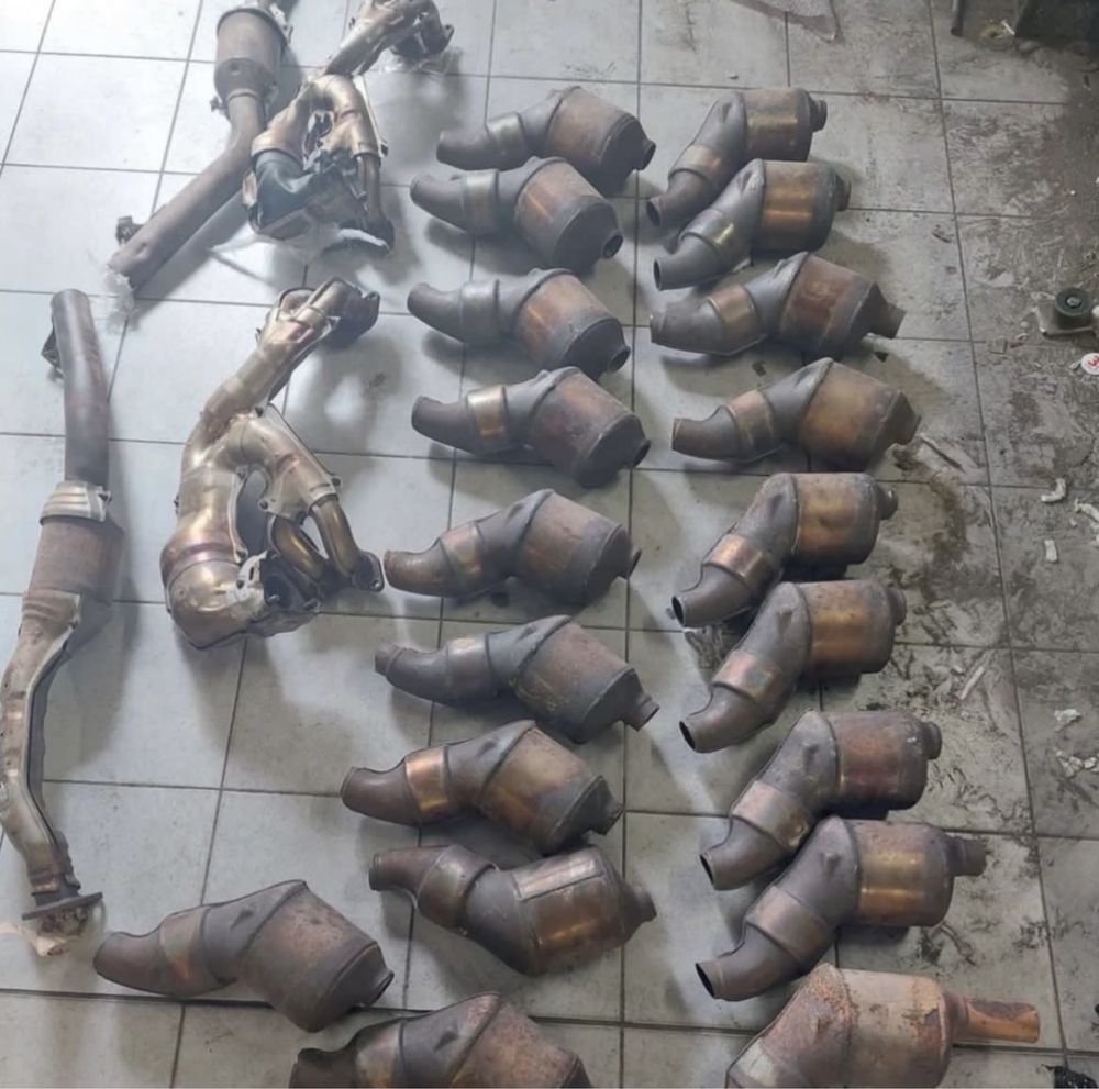 Катализаторы новые, прием удаление, установка катализаторов.